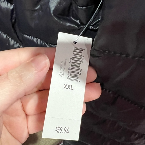 NEW NWT Old Navy black shiny thin puffer jacket‎ coat 2x XXL - Picture 5 of 9